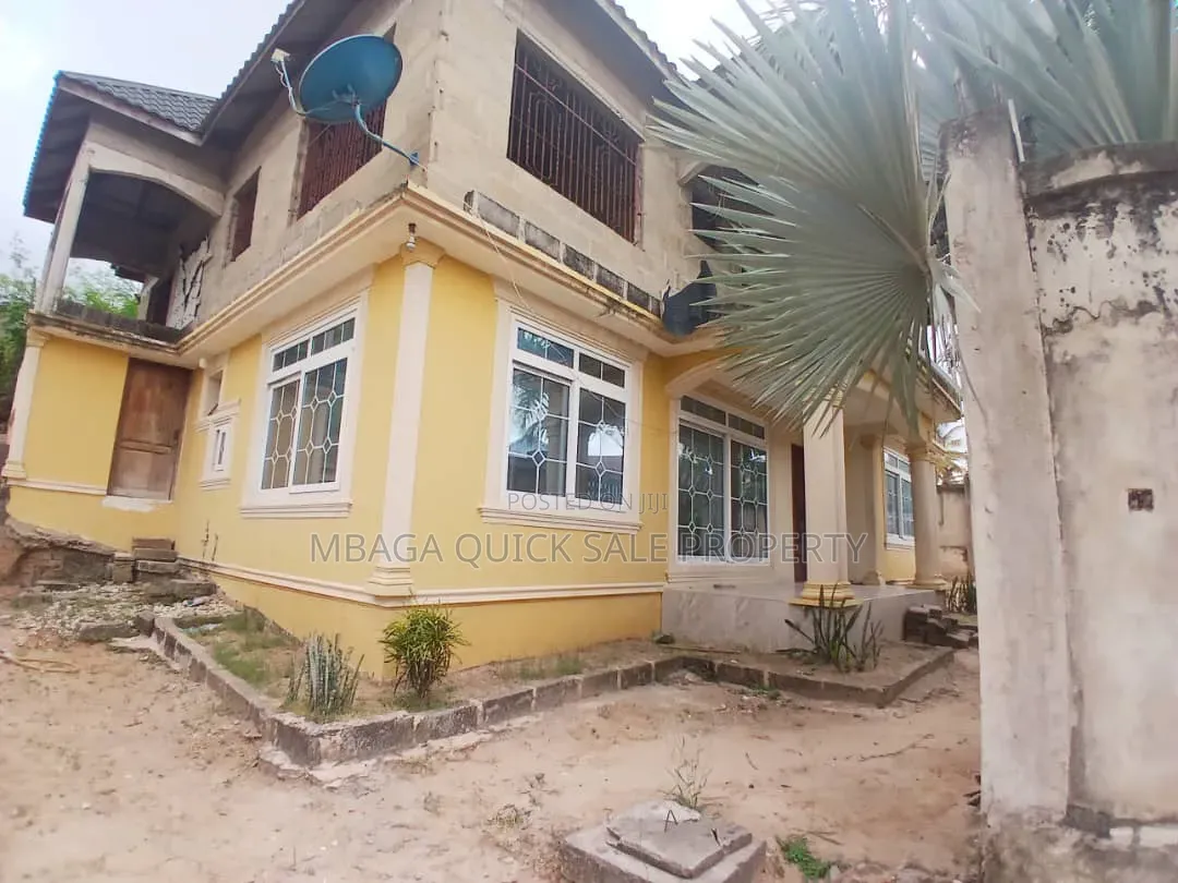 5bdrm House in Kimara, Kigamboni for sale in Kigamboni