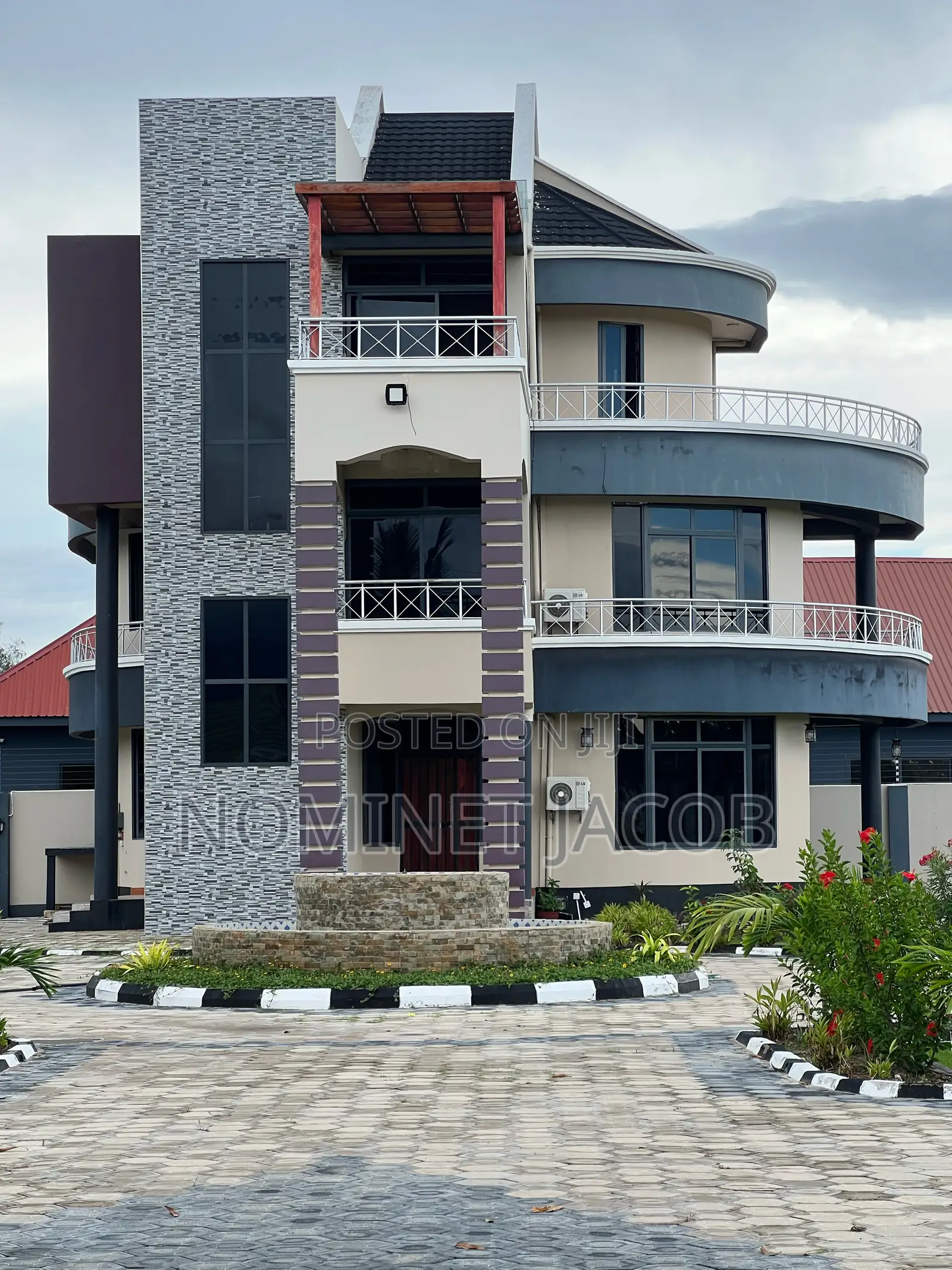 Furnished 5bdrm House in Ununio Beach Dar Es, Kunduchi for rent in Kunduchi
