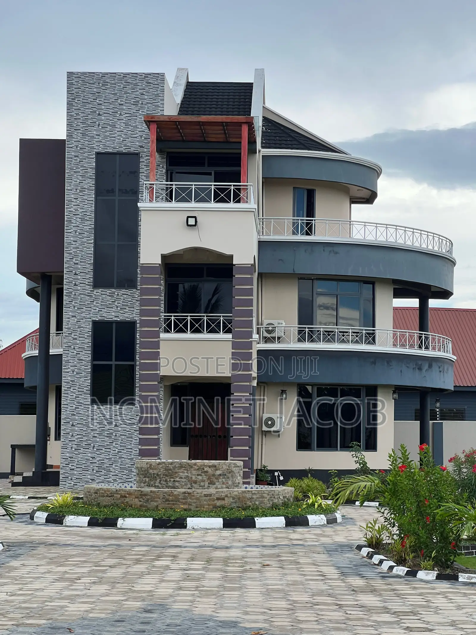 Furnished 5bdrm House in Ununio Beach Dar Es, Kunduchi for rent in Kunduchi