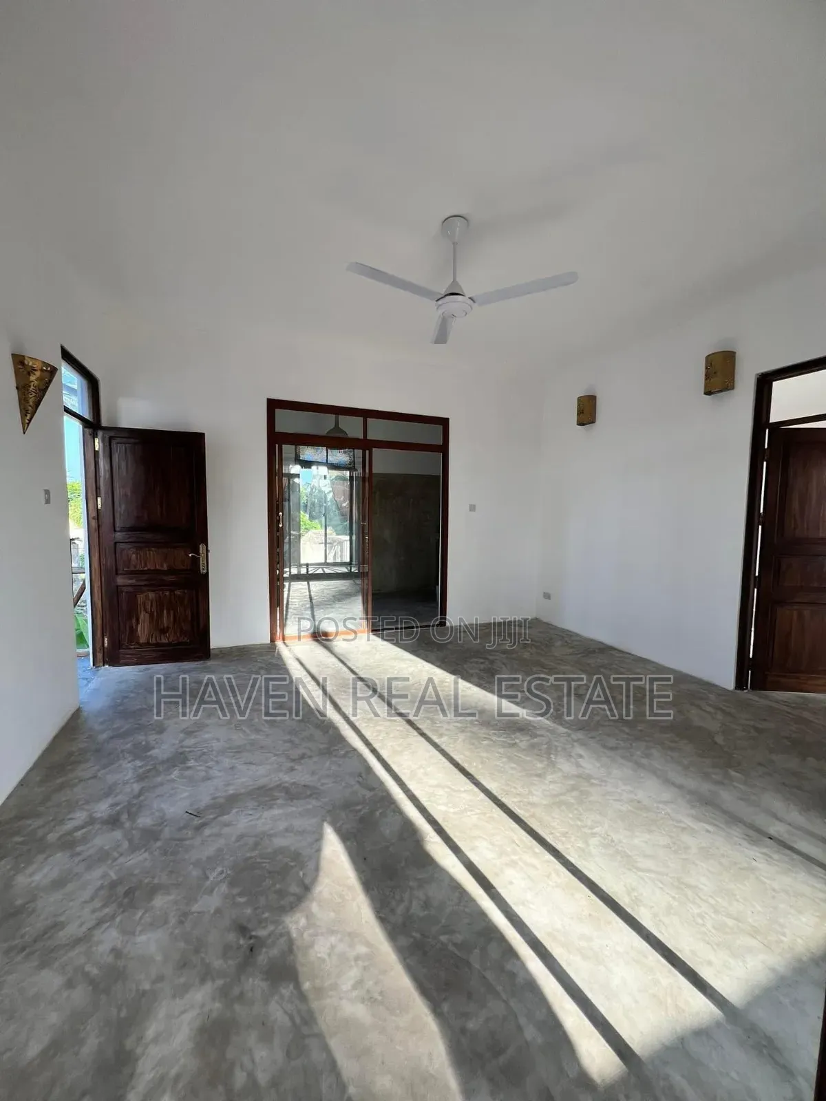 3bdrm House in Kati for sale in Kati