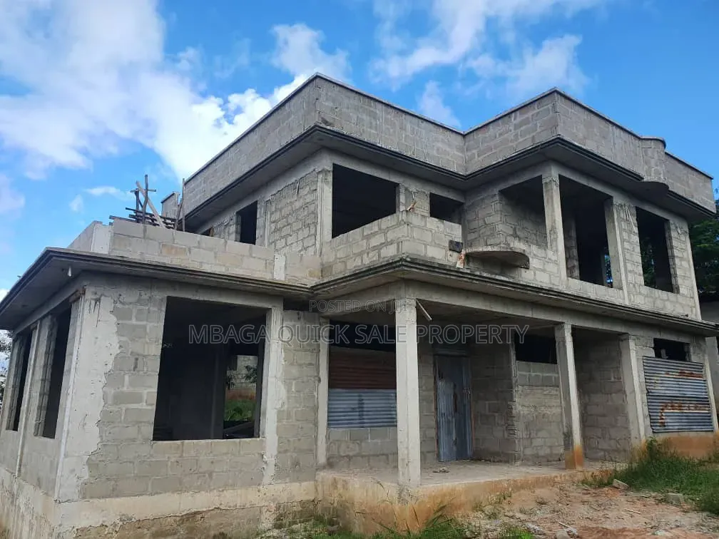 4bdrm Bungalow in Kigamboni, Mbezi for sale in Mbezi