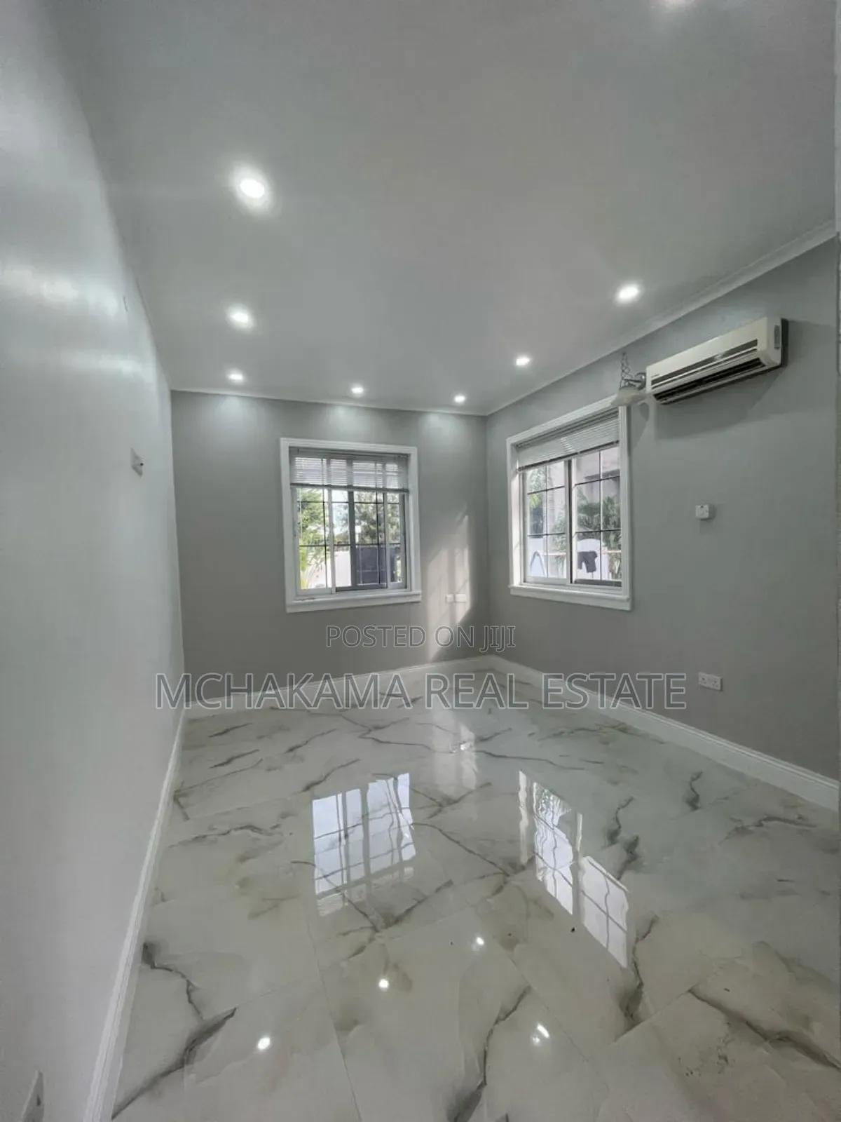 7bdrm Block of Flats in Mchakama Real Estate, Mbezi Beach for sale in Mbezi Beach