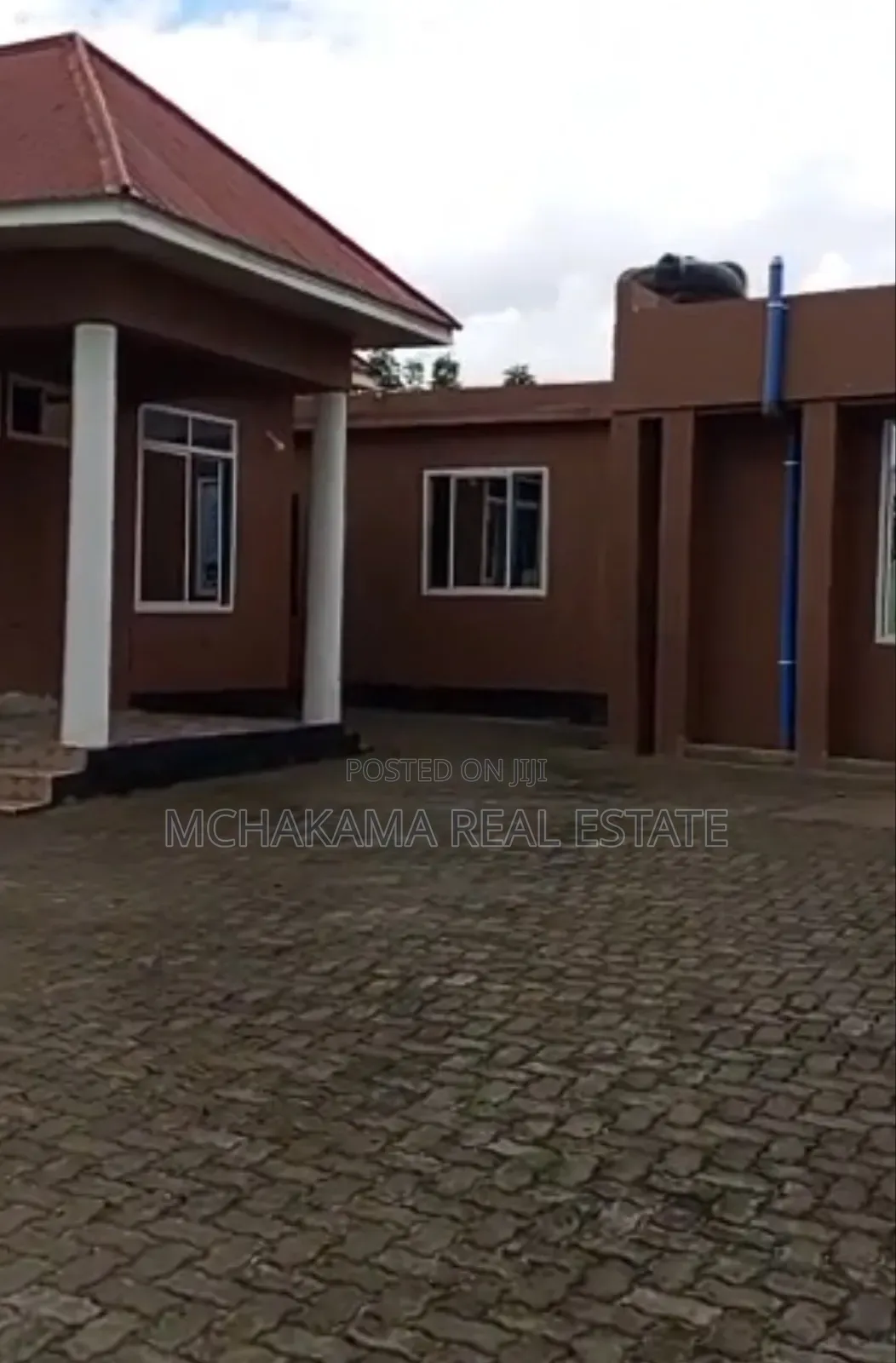 Furnished 11bdrm Apartment in Mchakama Real Estate, Bunju for sale in Bunju