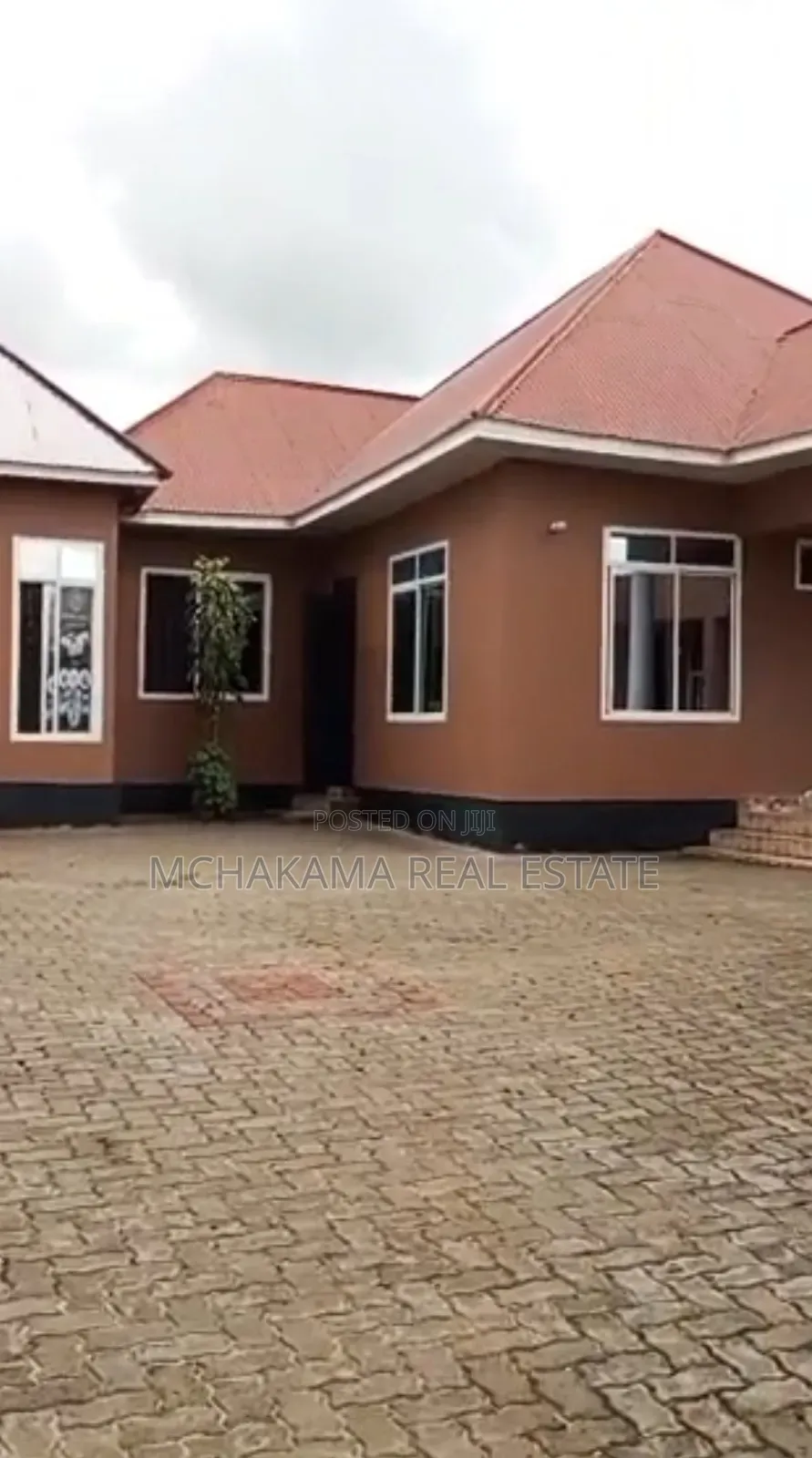 Furnished 11bdrm Apartment in Mchakama Real Estate, Bunju for sale in Bunju