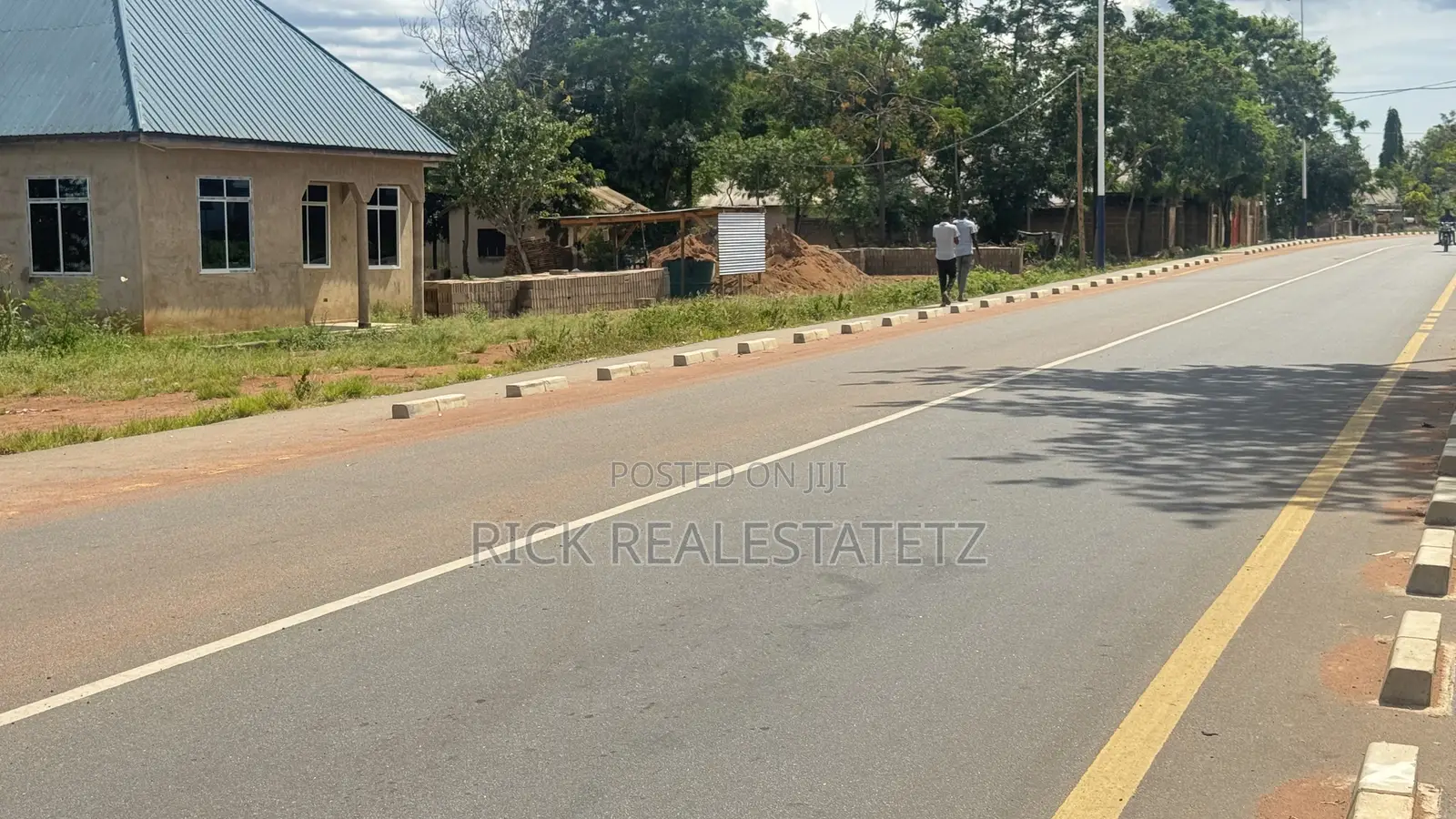 Kiwanja Cha Kwanza Kutoka Lami Kinauzwa in Buswelu