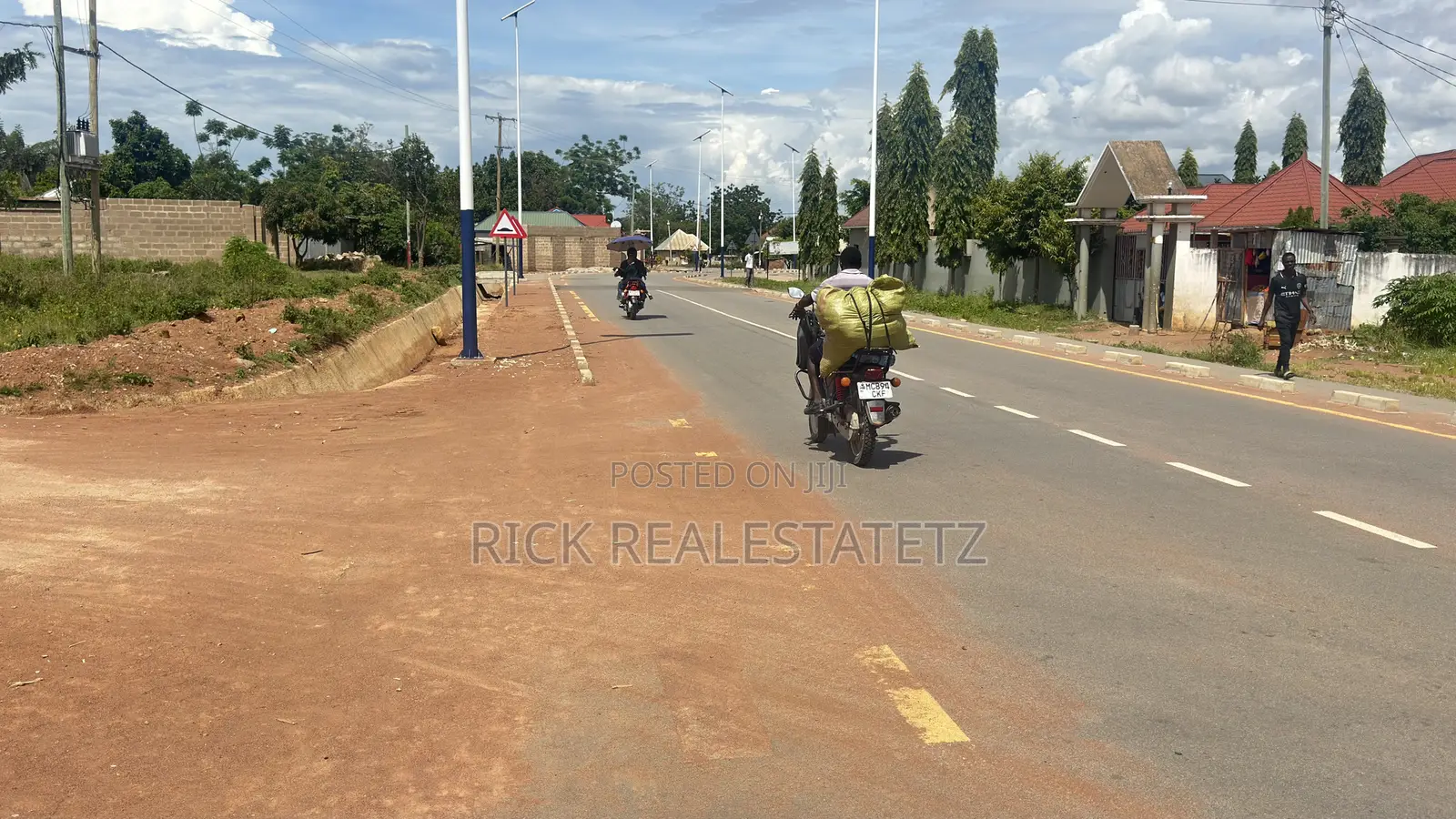 Kiwanja Cha Kwanza Kutoka Lami Kinauzwa in Buswelu