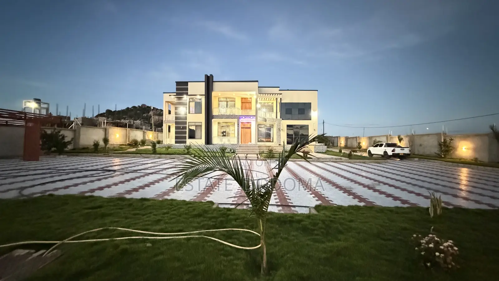 6bdrm Mansion in Itega Dodoma for sale in Dodoma Region