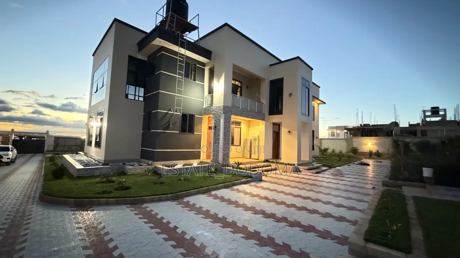 6bdrm Mansion in Itega Dodoma for sale in Dodoma Region
