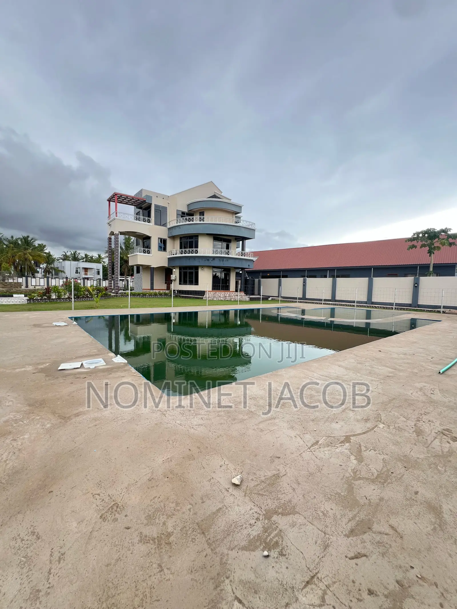 5bdrm House in Ununio Dar Es Salaam, Kunduchi for rent in Kunduchi
