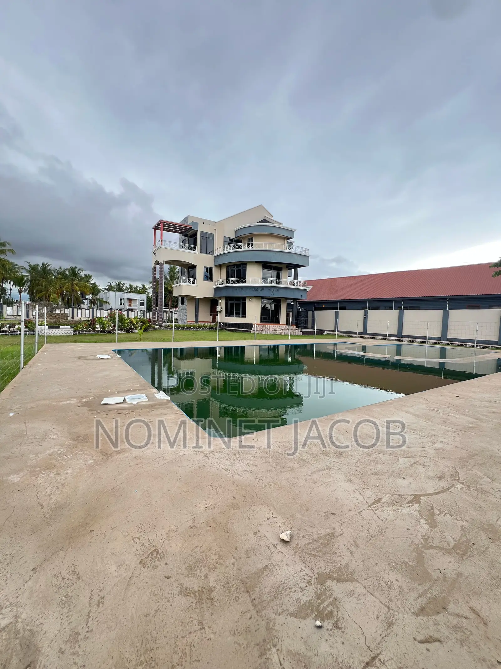 5bdrm House in Ununio Dar Es Salaam, Kunduchi for rent in Kunduchi
