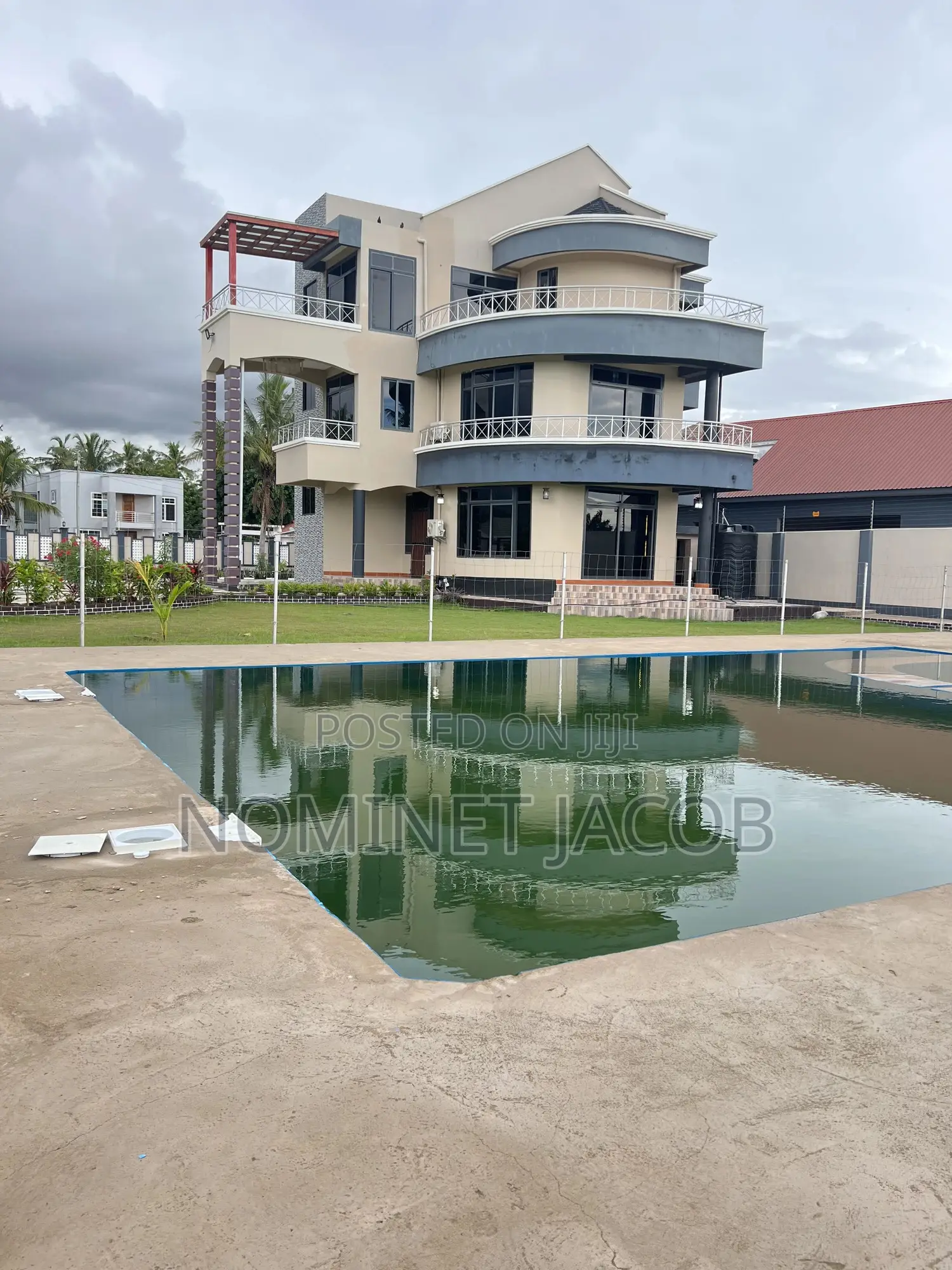 5bdrm House in Ununio Dar Es Salaam, Kunduchi for rent in Kunduchi