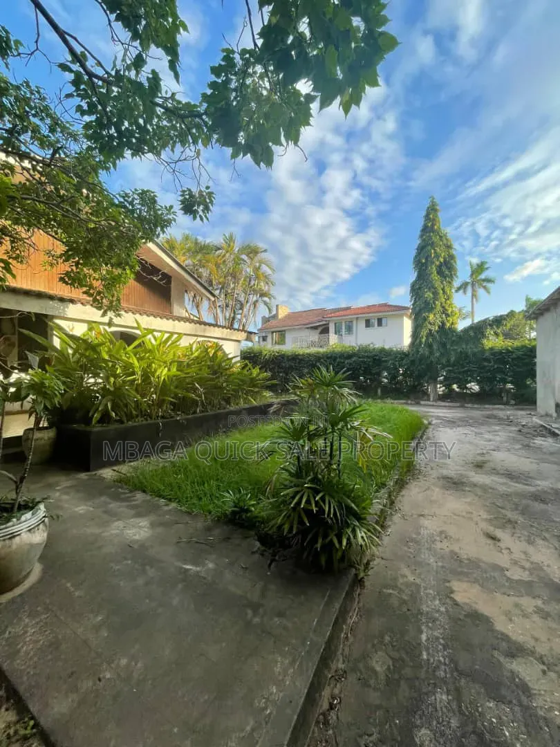 Plot Area SQM 1650 for Sale at Mikocheni B in Mikocheni