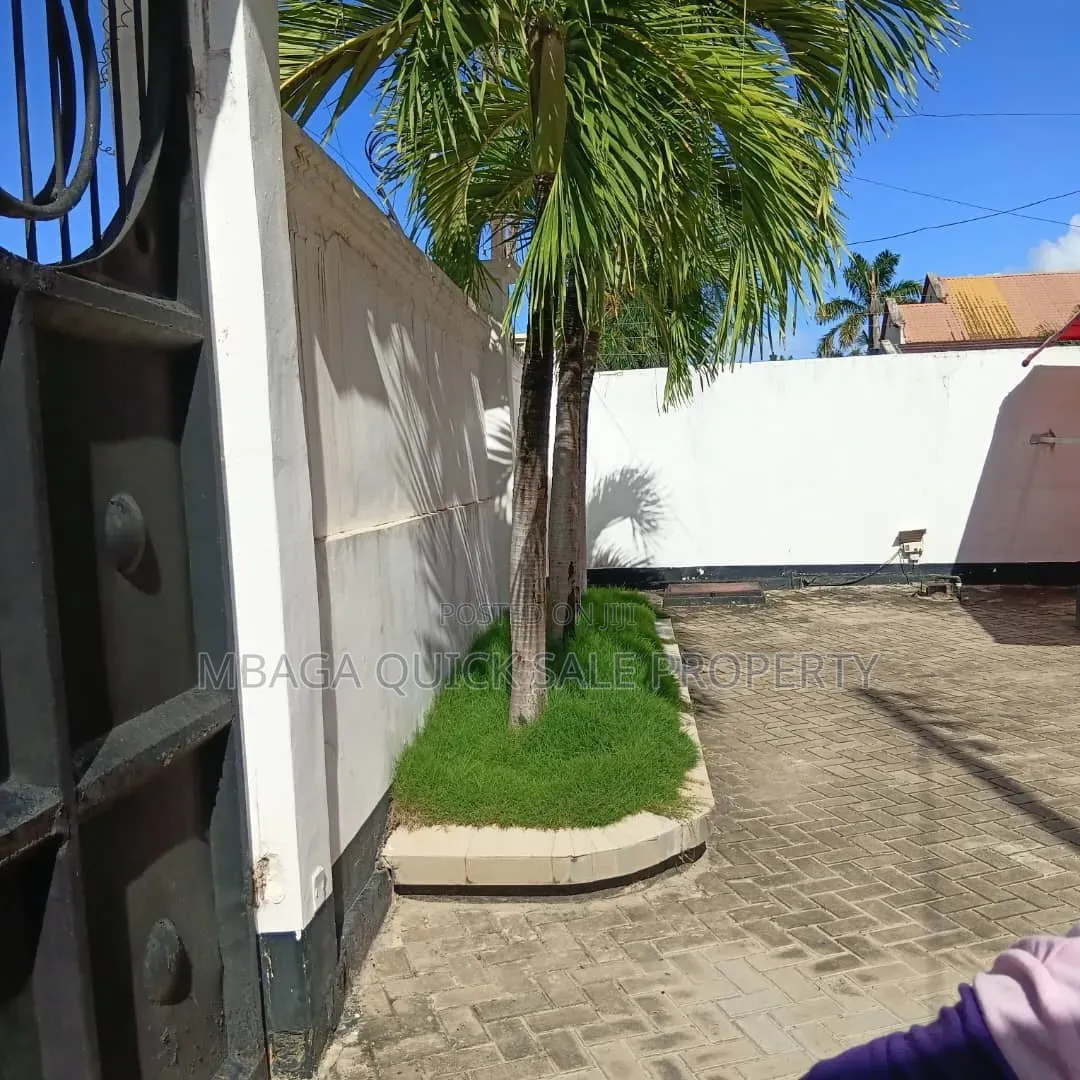 4bdrm House in Mikocheni for rent in Mikocheni
