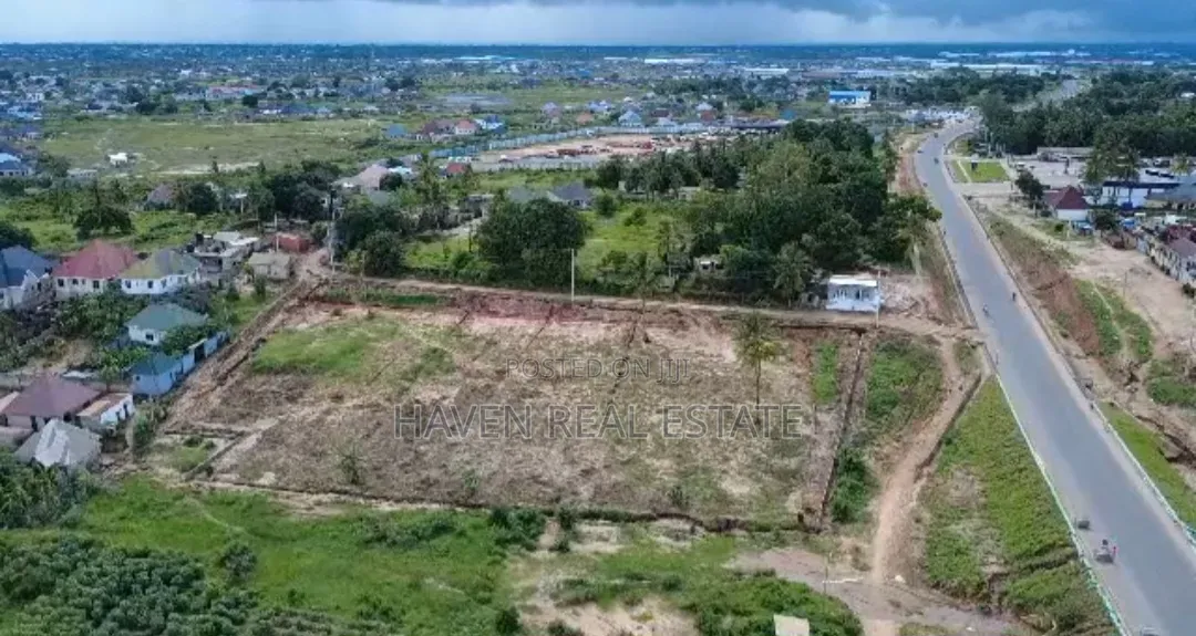 Commercial Plot Inauzwa Kisarawe Two in Kisarawe II