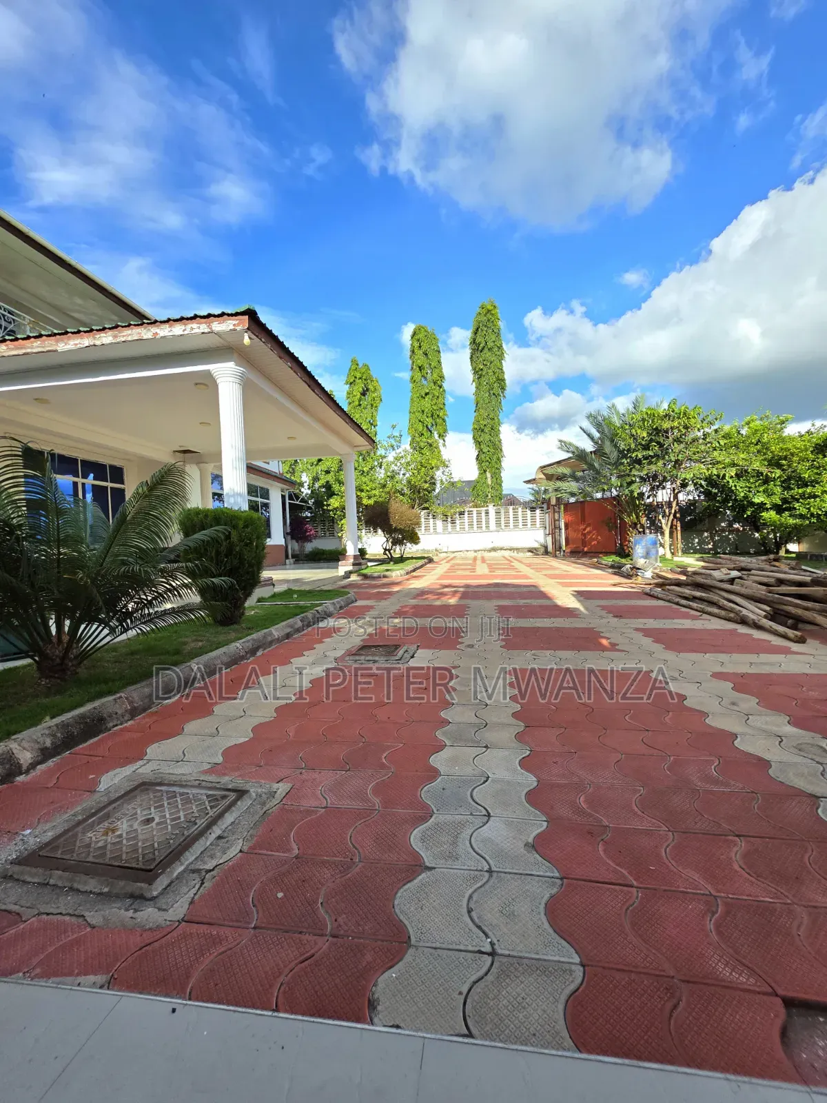 4bdrm Apartment in Rock City, Ilemela Ward for sale in Ilemela Ward