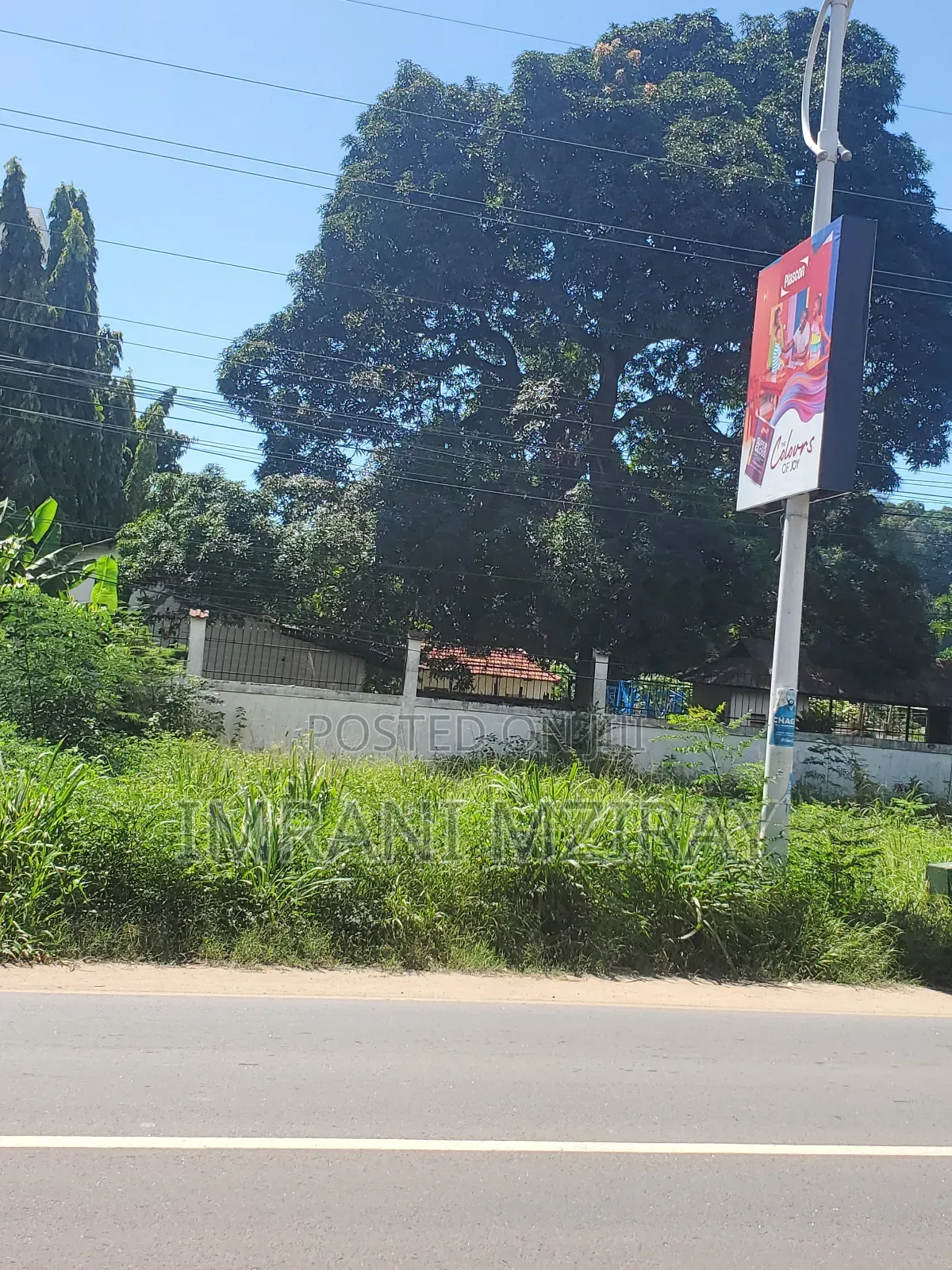 4000sqmt Show Room Ally Hasan Mwinyi Rod Rent in Kinondoni