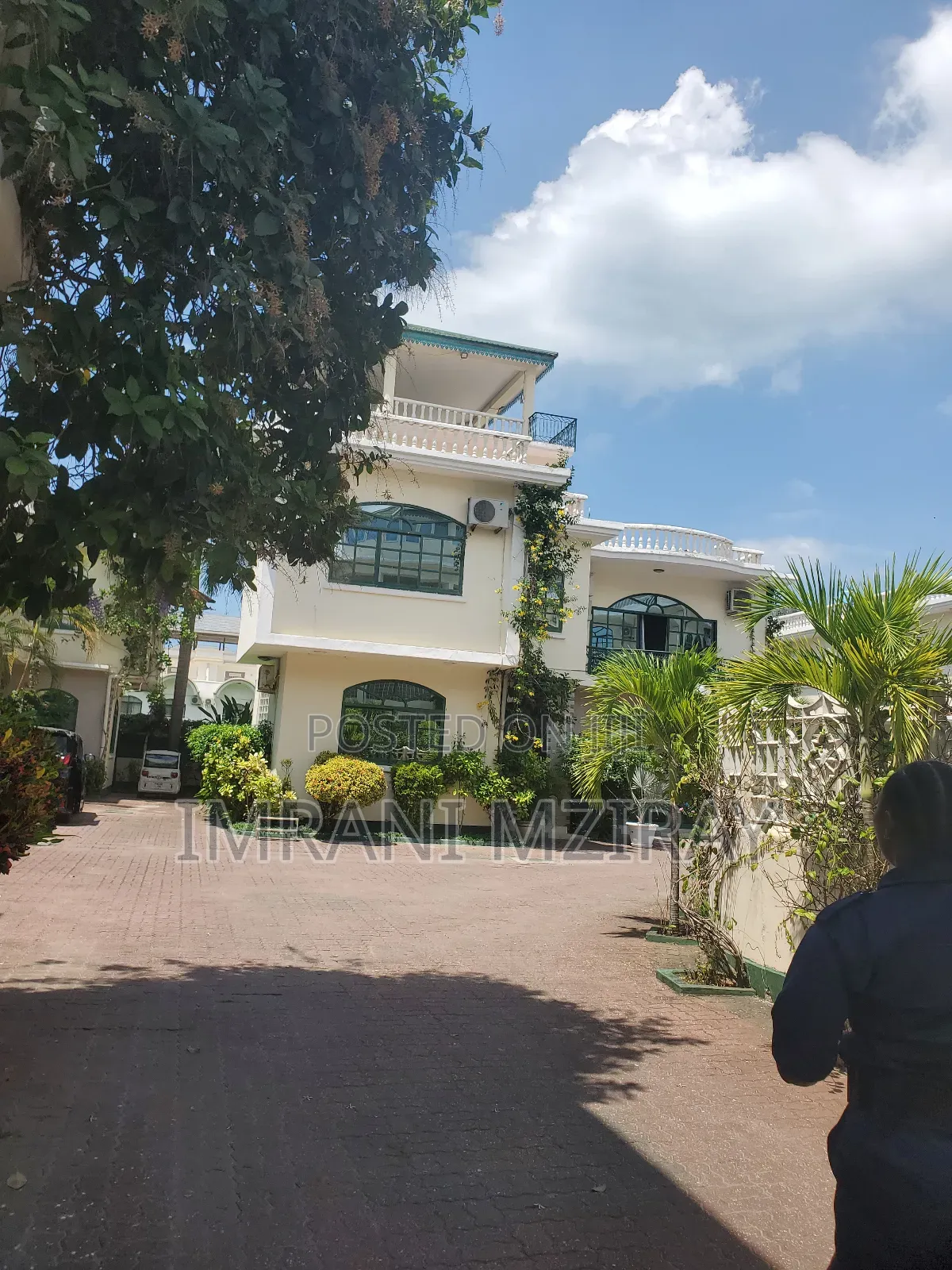 Furnished 4bdrm Bungalow in Masaki for rent in Masaki