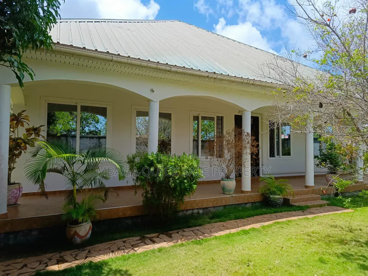 Furnished 3bdrm House in Kigamboni, Masaki for rent in Masaki