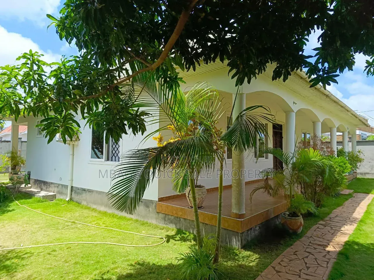 Furnished 3bdrm House in Kigamboni, Masaki for rent in Masaki