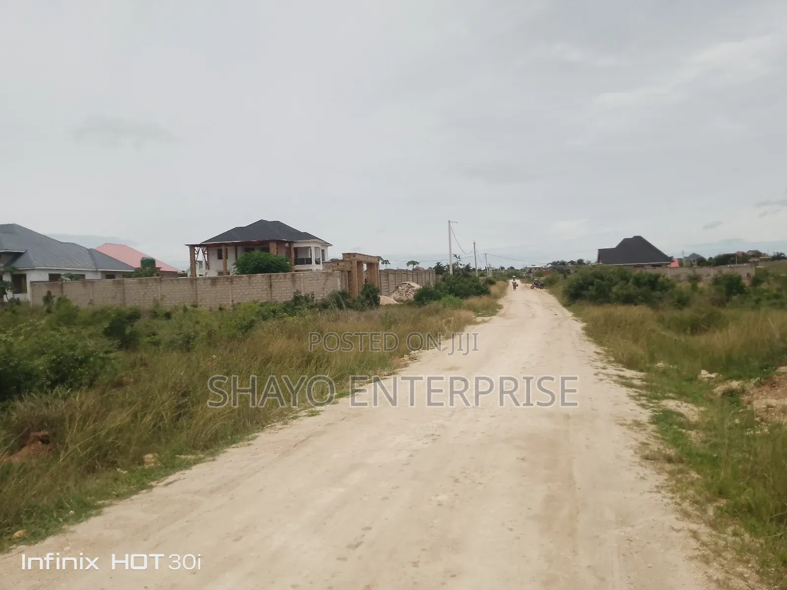 Kiwanja Kinauzwa Mabwepande in Bunju