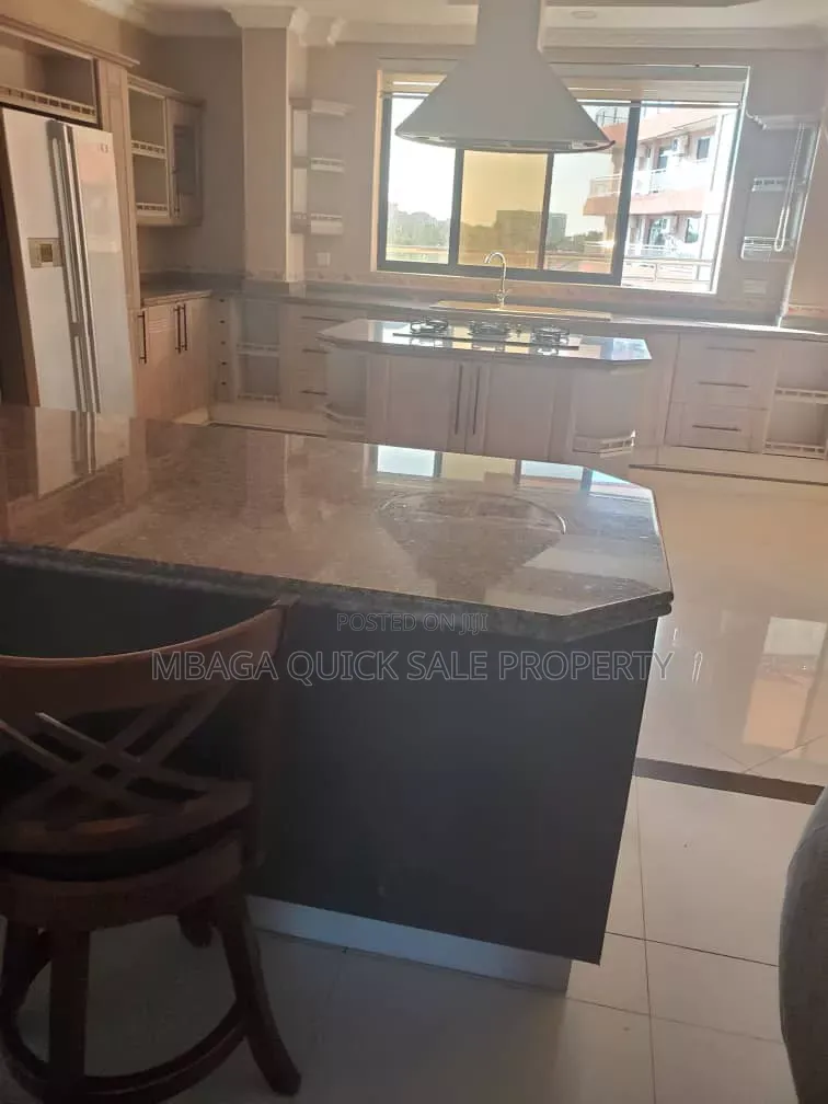 Furnished 3bdrm Villa in Oyster Bay for rent in Oyster Bay