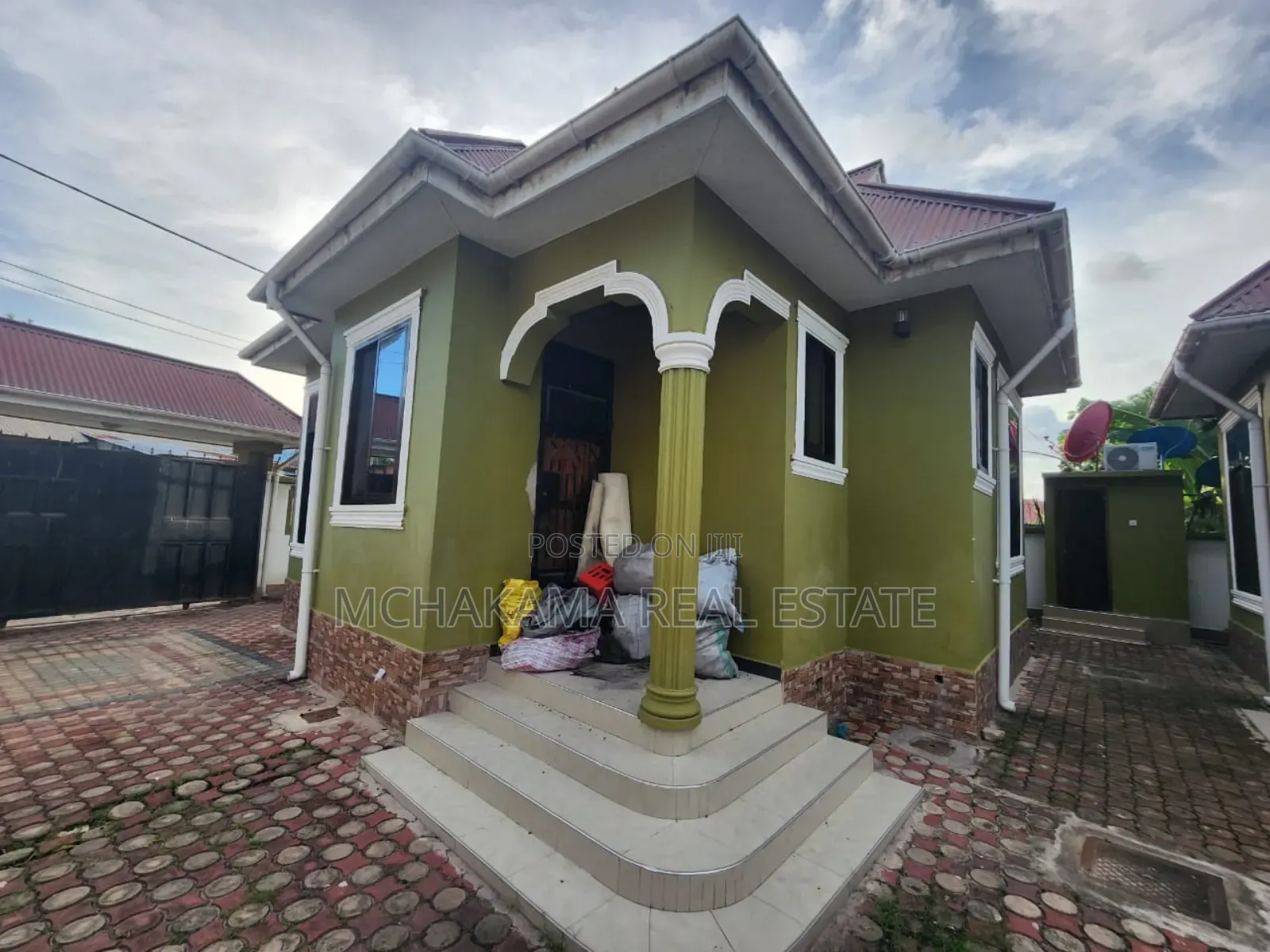 6bdrm Apartment in Mchakama Real Estate, Kiwalani for sale in Kiwalani