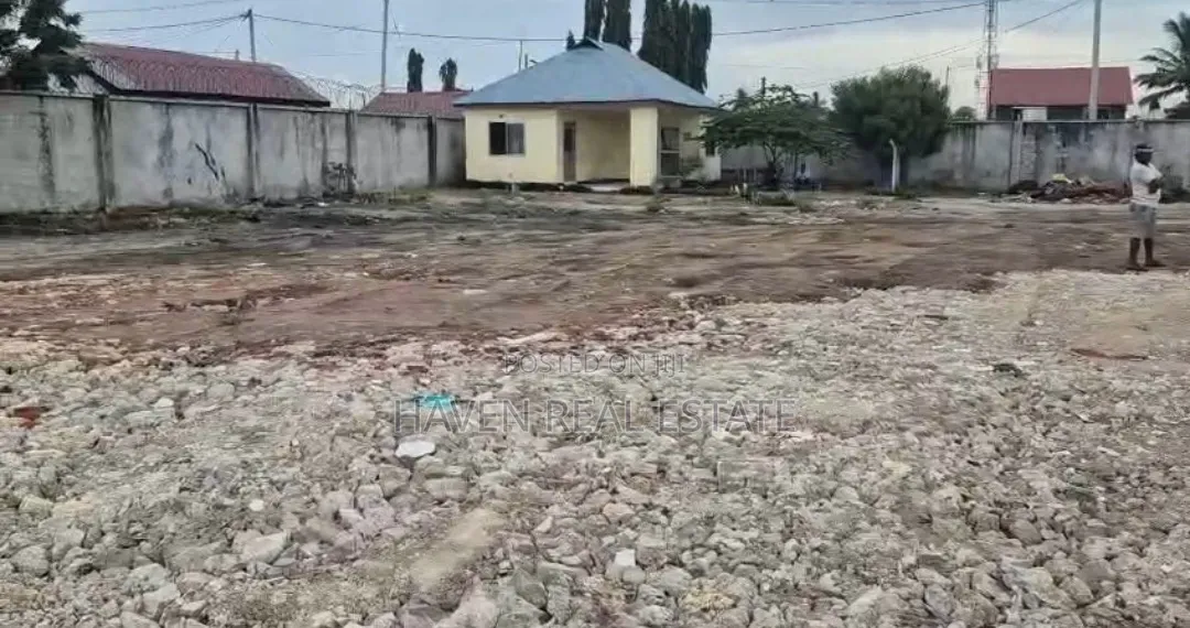 Yard for Sale at Mtoni Kwa Azizi Ally in Mtoni