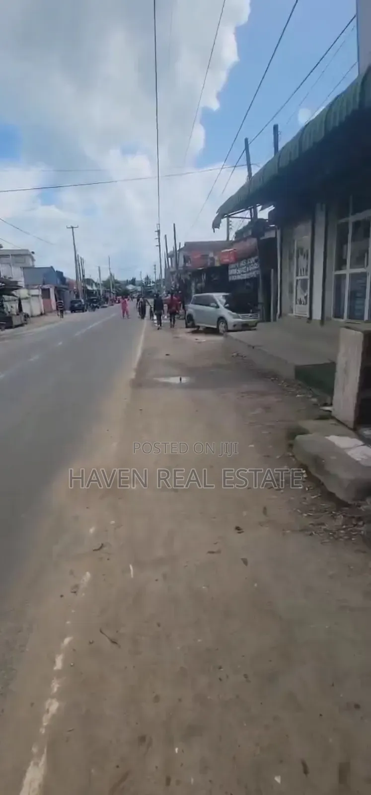 Frem Inapangishwa Msasani in Msasani