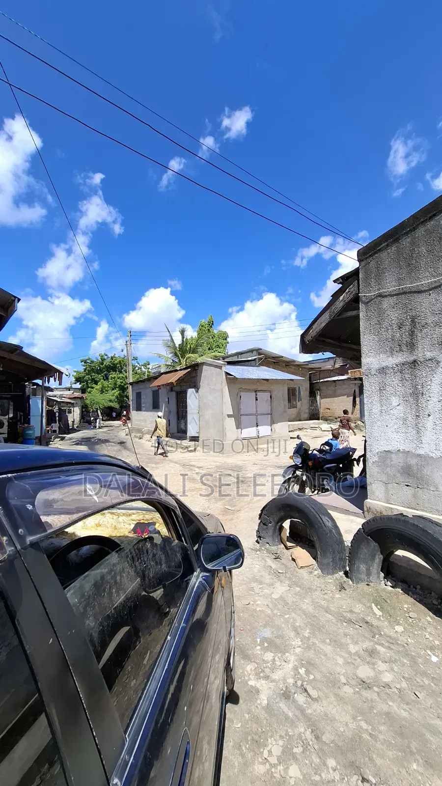 4bdrm Bungalow in Kinondoni Hananasif for sale in Kinondoni