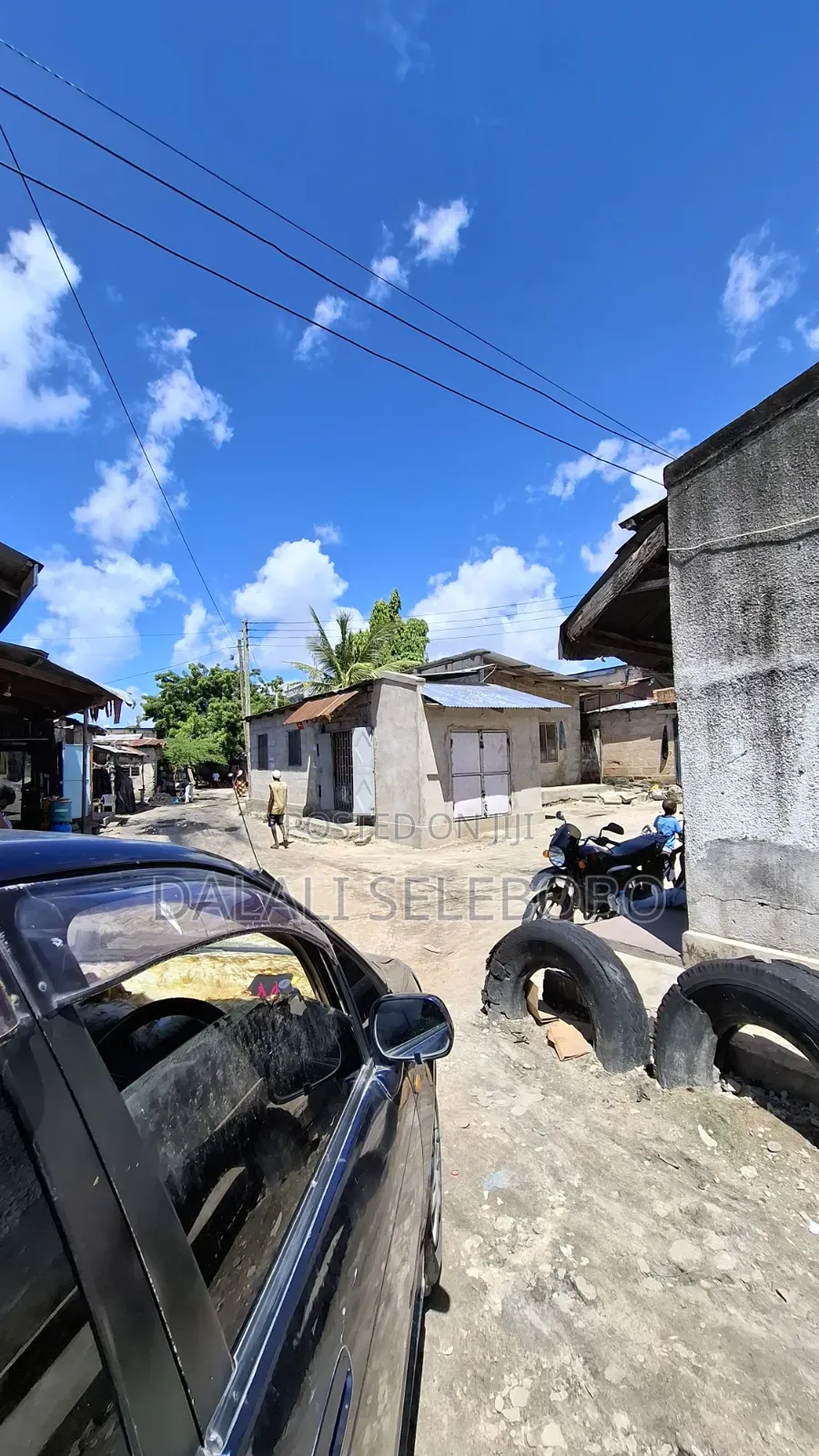 4bdrm Bungalow in Kinondoni Hananasif for sale in Kinondoni