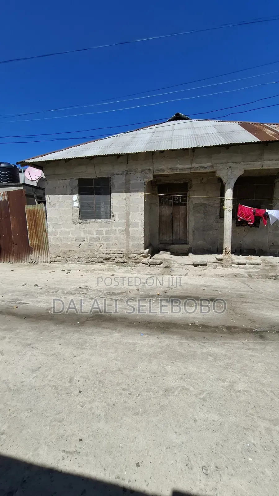 6bdrm Bungalow in Kinondoni Hananasif for sale in Kinondoni