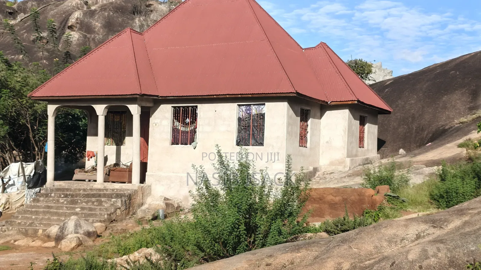 4bdrm House in Mkolani for sale in Mkolani