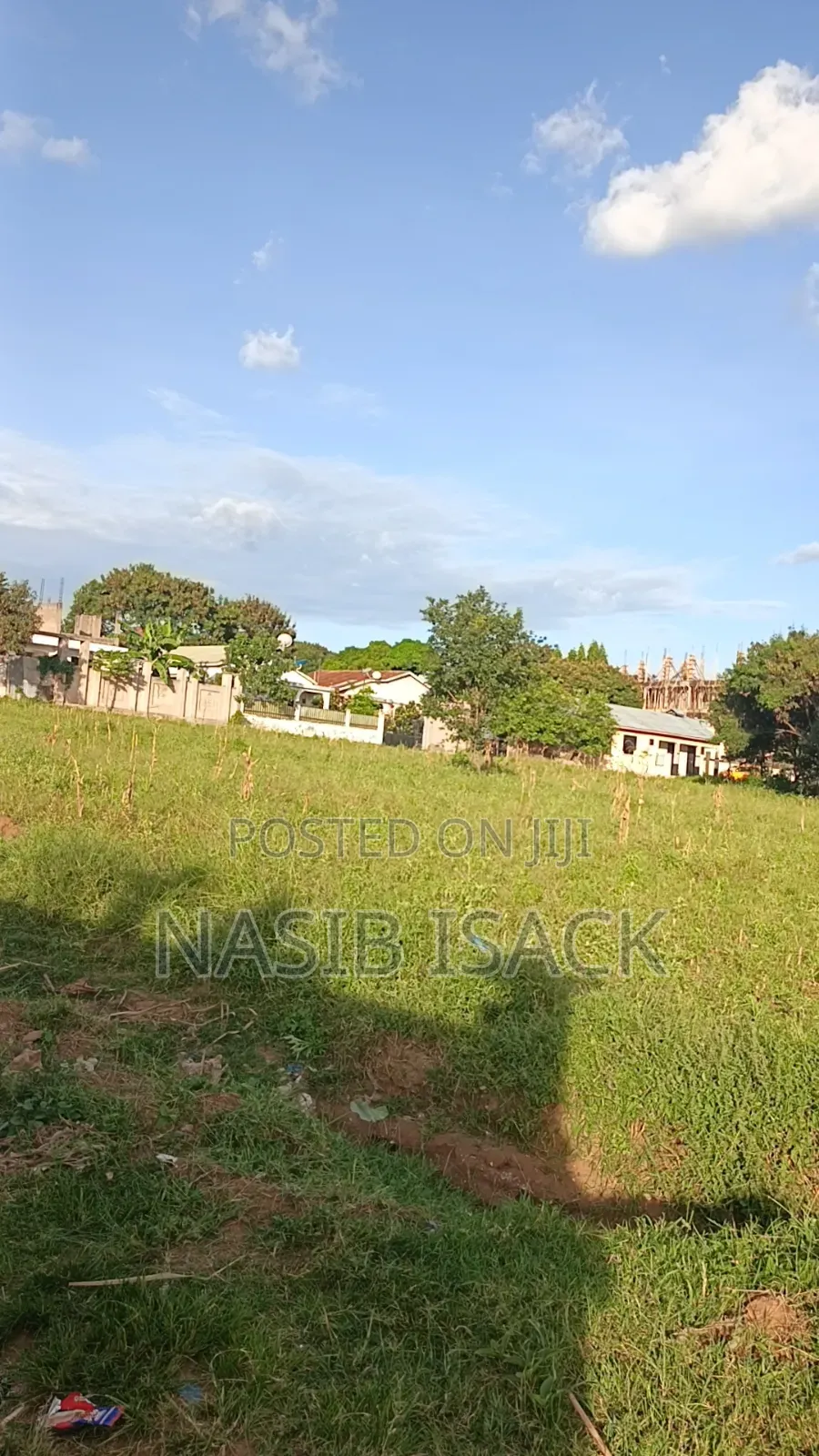 Furnished 9bdrm House in Mkolani for sale in Mkolani
