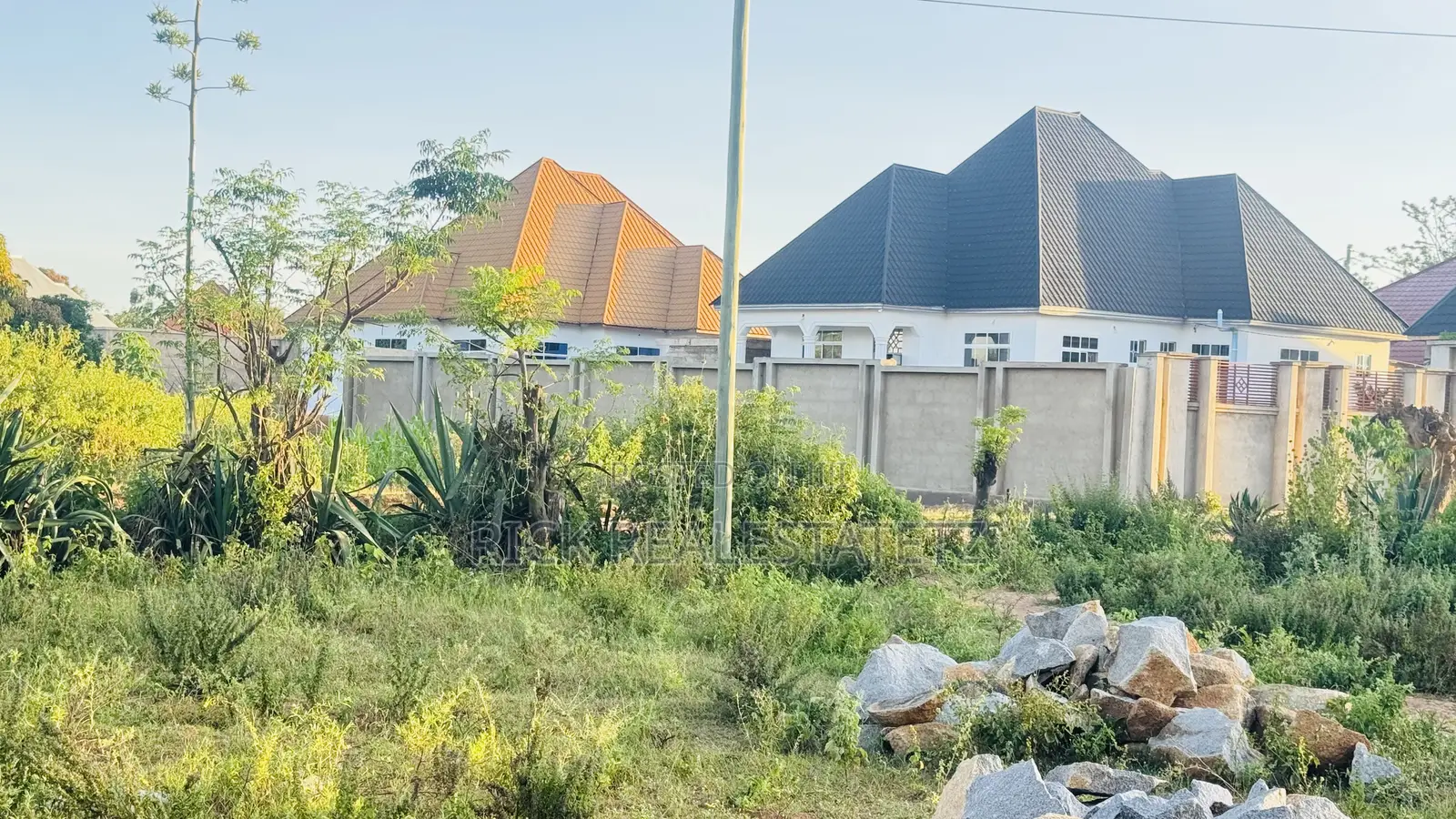 Kiwanja Kinauzwa Buswelu Wilayani in Buswelu
