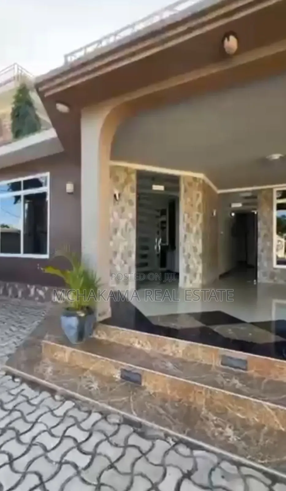 Furnished 16bdrm Bungalow in Mchakama Real Estate, Haneti for sale in Haneti