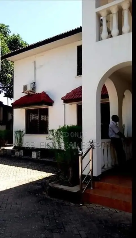 4bdrm House in Upanga East for sale in Upanga East