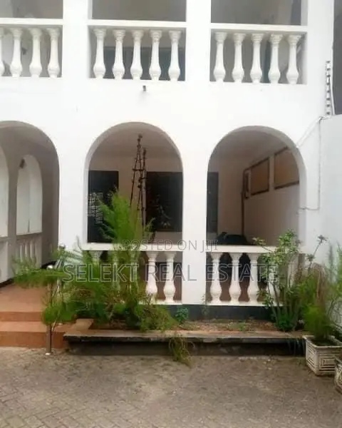 4bdrm House in Upanga East for sale in Upanga East