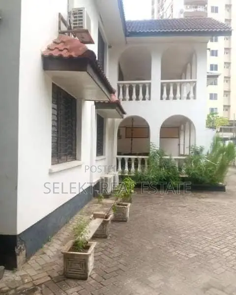 4bdrm House in Upanga East for sale in Upanga East