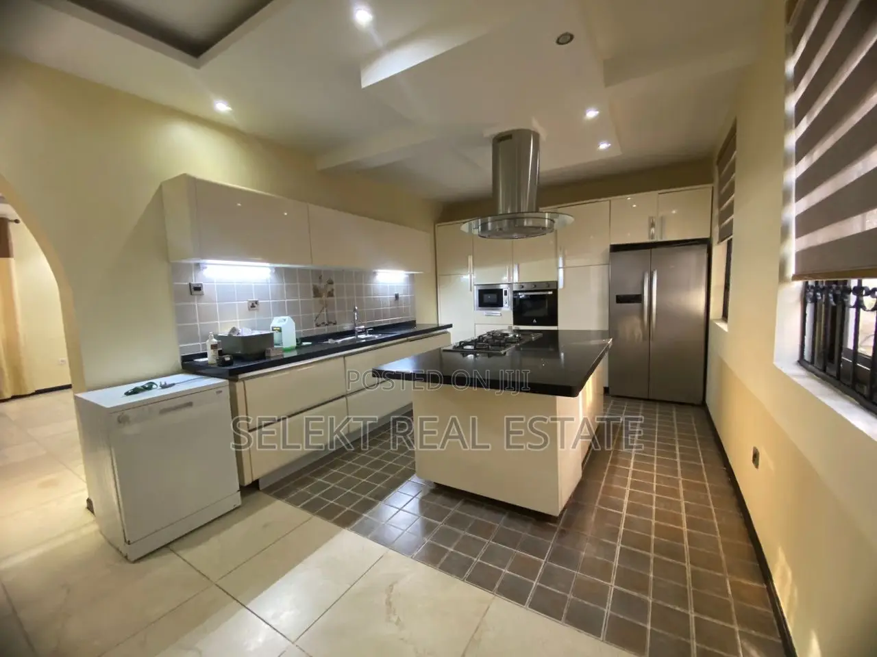Furnished 4bdrm Villa in Masaki for rent in Masaki