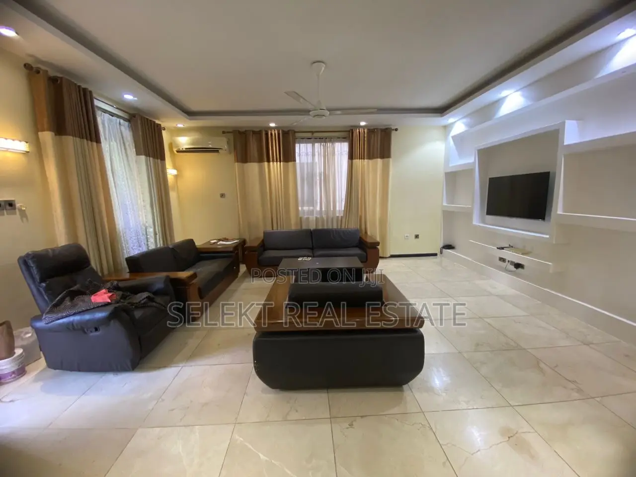 Furnished 4bdrm Villa in Masaki for rent in Masaki