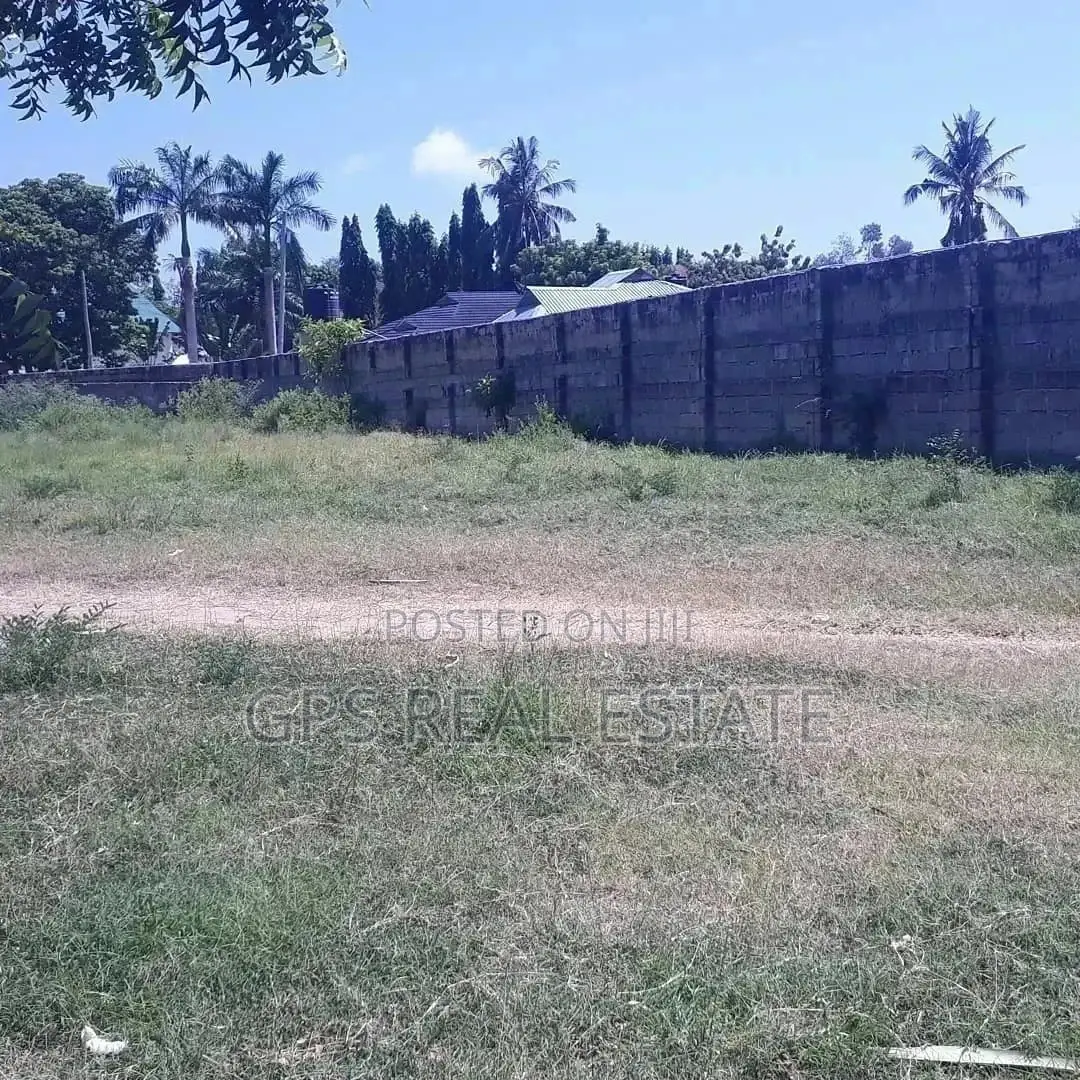 A Very Good Plot For Sale in Kinondoni