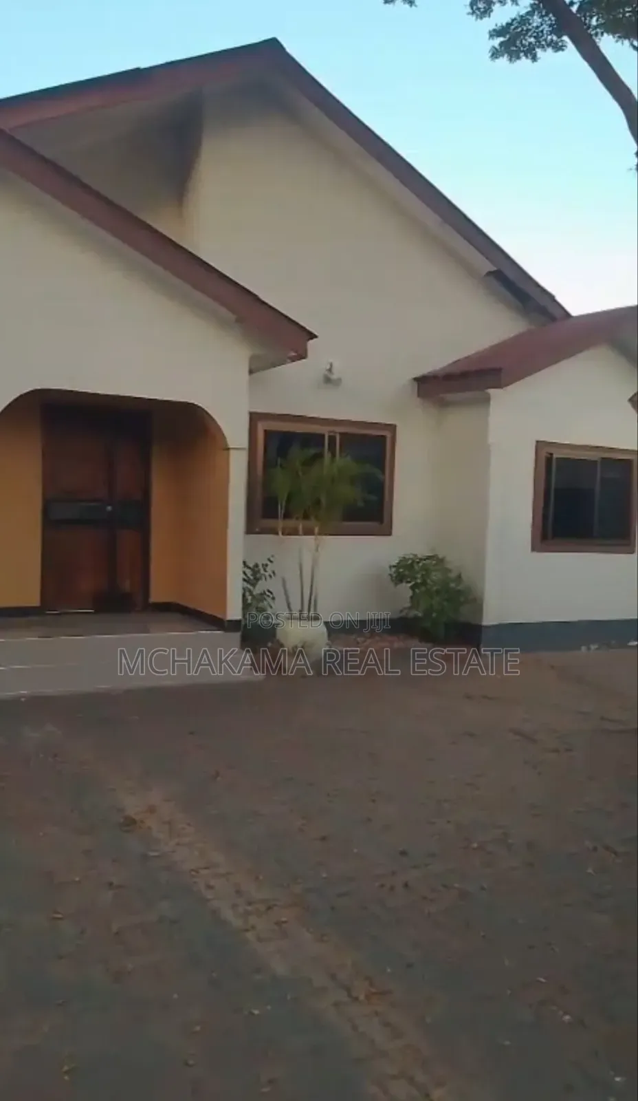 6bdrm House in Mchakama Real Estate, Bunju for sale in Bunju