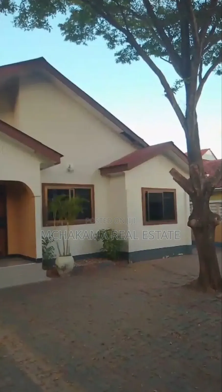 6bdrm House in Mchakama Real Estate, Bunju for sale in Bunju