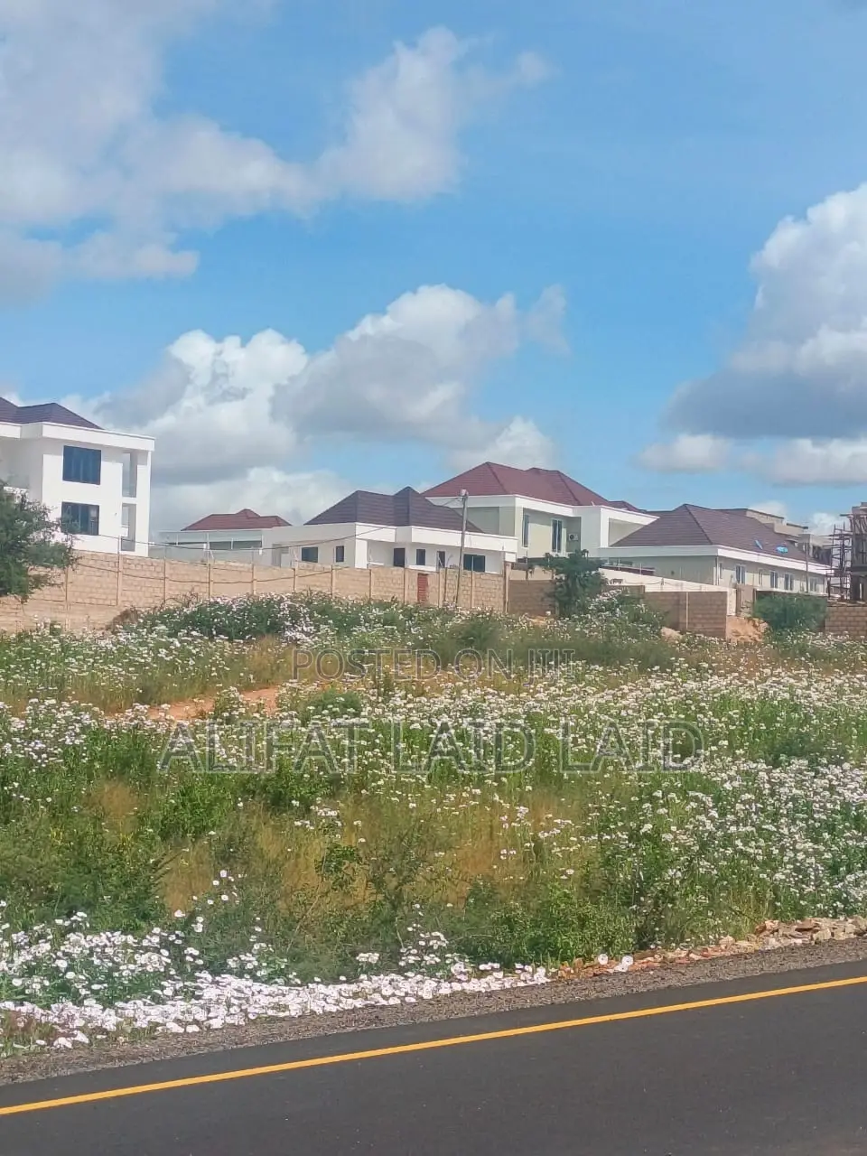 Kiwanja Kikubwa Jijini Dodoma in Dodoma Region