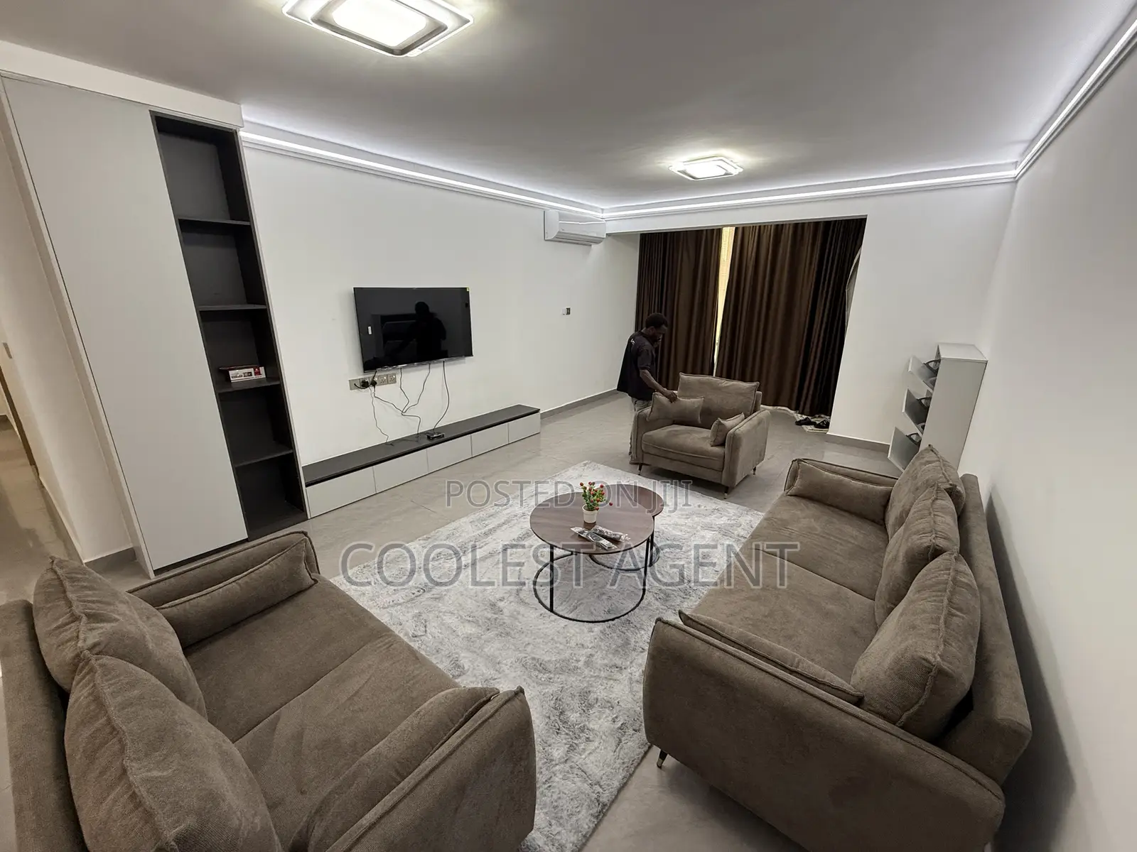Furnished 3bdrm Apartment in Coolest Estate, Oyster Bay for rent in Oyster Bay