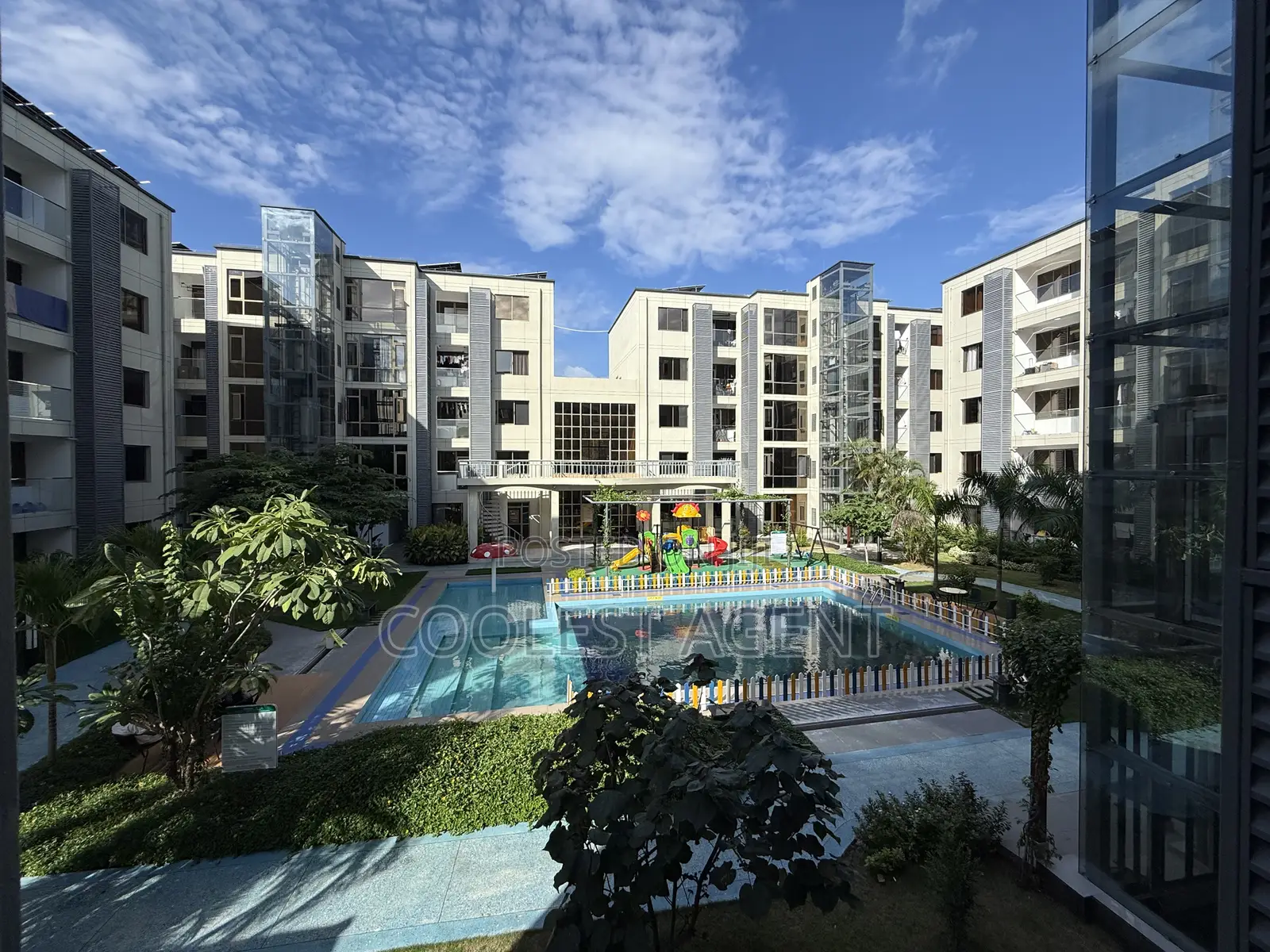 Furnished 3bdrm Apartment in Coolest Estate, Oyster Bay for rent in Oyster Bay