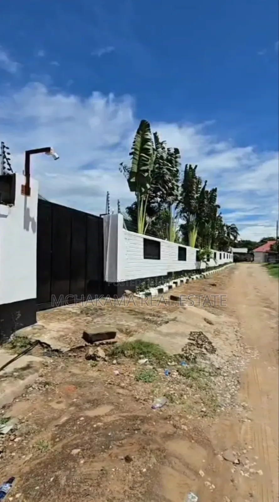 3bdrm House in Mchakama Real Estate, Mbezi Beach for sale in Mbezi Beach