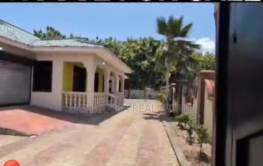 3bdrm House in Mchakama Real Estate, Mtoni for sale in Mtoni