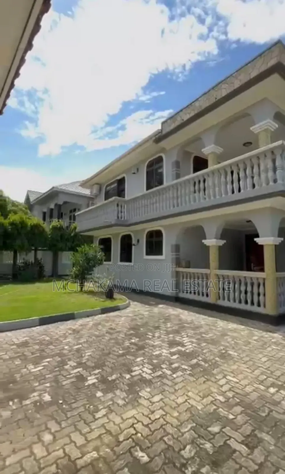 6bdrm Block of Flats in Mchakama Real Estate, Kunduchi for sale in Kunduchi