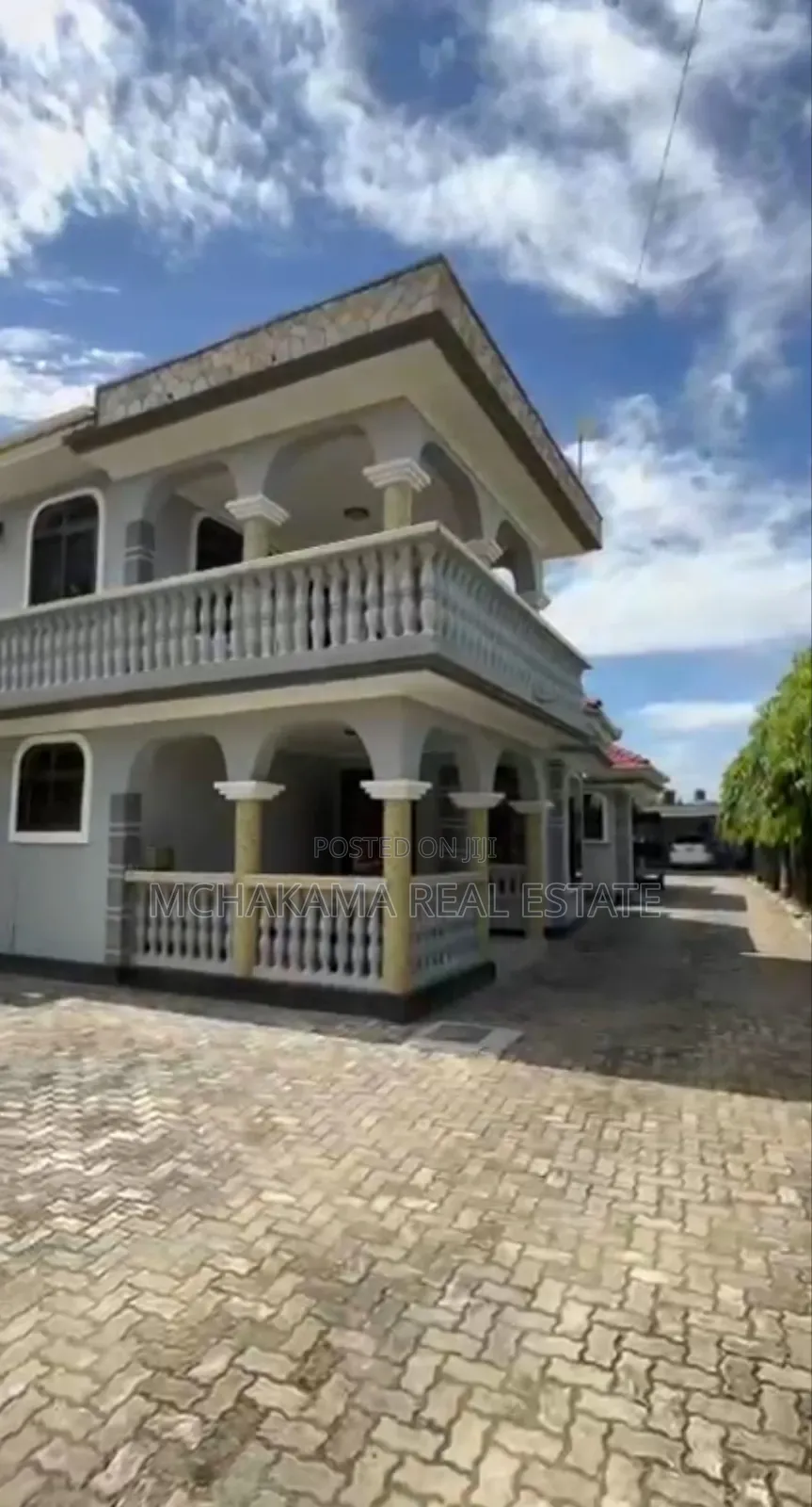 6bdrm Block of Flats in Mchakama Real Estate, Kunduchi for sale in Kunduchi